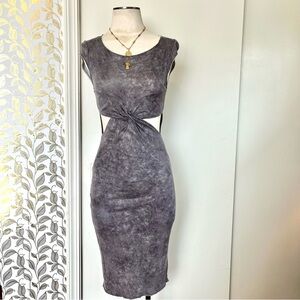 Easel Gray Cut-Out Dress with Washed Design (no size tags) Fits S